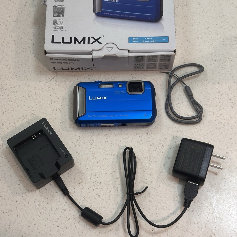 Panasonic LUMIX Dmc-TS30 Waterproof Digicam Blue Digital Camera USED - CIB